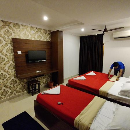 אודופי Vyavahar Lodge מראה חיצוני תמונה