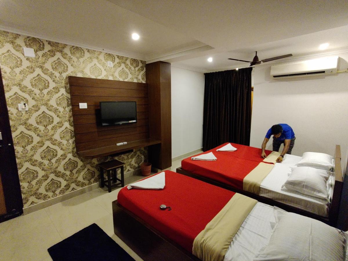 אודופי Vyavahar Lodge מראה חיצוני תמונה