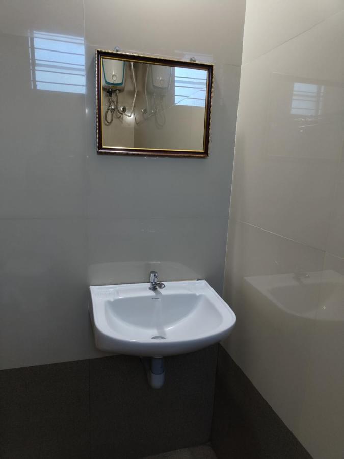 אודופי Vyavahar Lodge מראה חיצוני תמונה