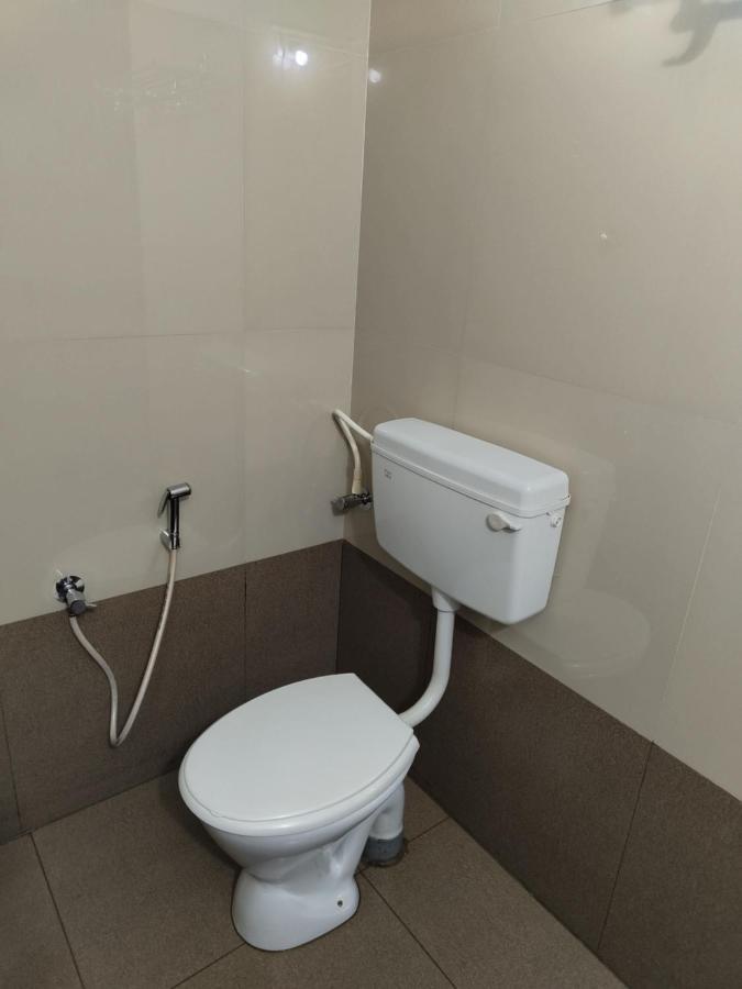 אודופי Vyavahar Lodge מראה חיצוני תמונה